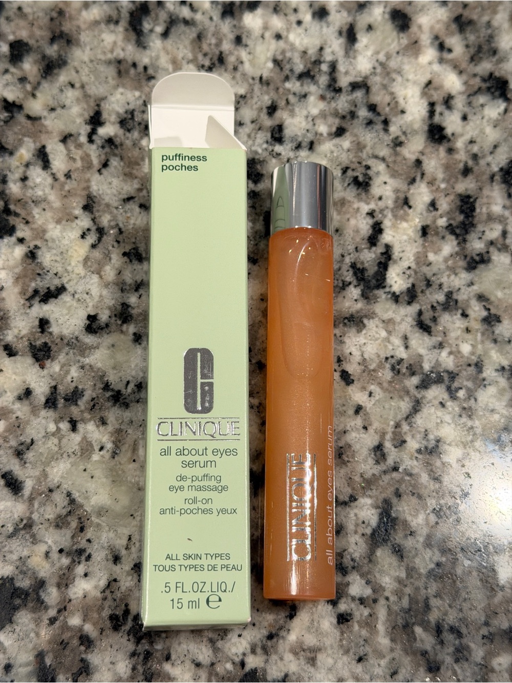 Clinique All About Eyes Serum Roll-On - Pale Green Packaging - Picture 2 of 3